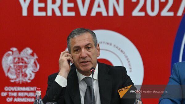 Генеральный секретарь IWF Антонио Урсо на пресс-конференции, посвященной предстоящему в Ереване чемпионату мира по тяжелой атлетике 2027 года (7 мая 2024). Еревaн - Sputnik Армения