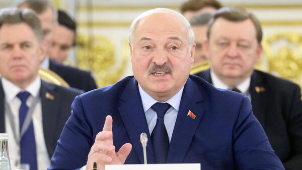 Лукашенко недоумевает: 