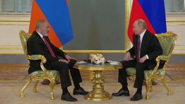 ՌԴ նախագահ Վլադիմիր Պուտինի ու ՀՀ վարչապետ Նիկոլ Փաշինյանի երկկողմ հանդիպումը - Sputnik Արմենիա