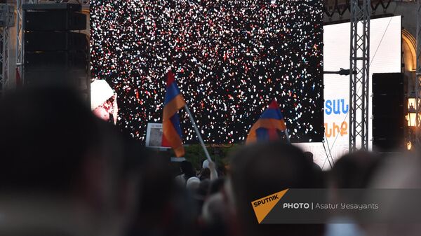 Митинг Тавуш во имя Родины на площади Республики (9 мая 2024). Еревaн - Sputnik Армения