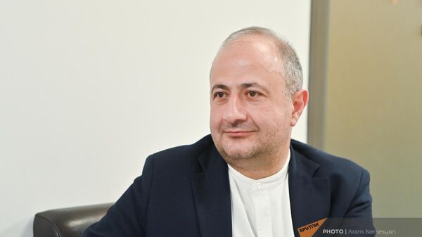 ԵՊՀ արևելագիտության ֆակուլտետի դեկան, պրոֆեսոր, թուրքագետ Ռուբեն Մելքոնյանը - Sputnik Արմենիա