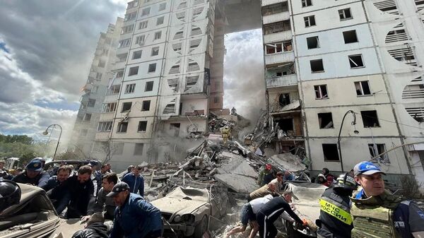 Удар по многоэтажке Белгорода: 11 погибших, включая двоих детей
