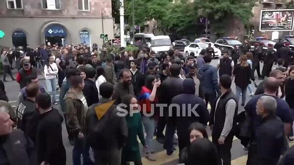Երևանում բողոքի ակցիաները վերսկսվել են - Sputnik Արմենիա