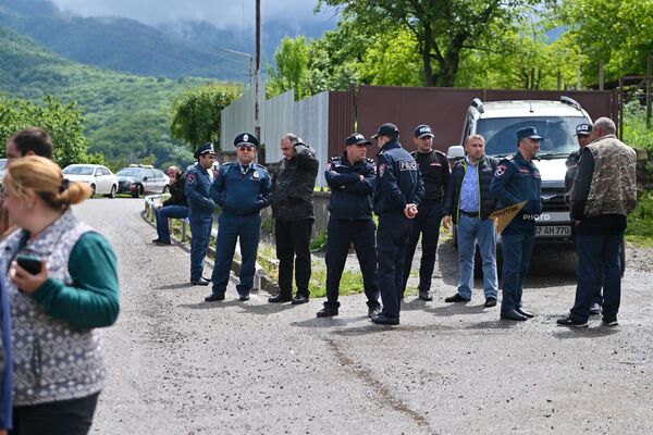 Жители села Киранц перекрыли автомобильное движение межгосударственной дороги (16 мая 2024). Тавуш - Sputnik Армения