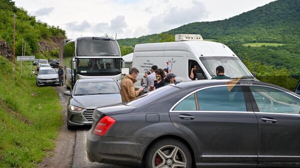 Жители Киранц разблокировали межгосударственную трассу после встречи с губернатором