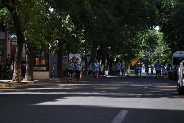 Полумарафон One Run, в котором принимают участие порядка 1000 человек (19 мая 2024). Еревaн - Sputnik Армения