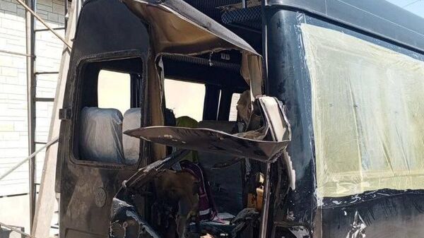 Гражданский микроавтобус, атакованный дроном ВСУ (19 мая 2024). Херсонская область - Sputnik Արմենիա