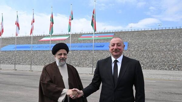 Президенты Ирана и Азербайджана Эбрагим Раиси а Ильхам Алиев открыли плотину Гыз-Галасы (19 мая 2024) - Sputnik Армения