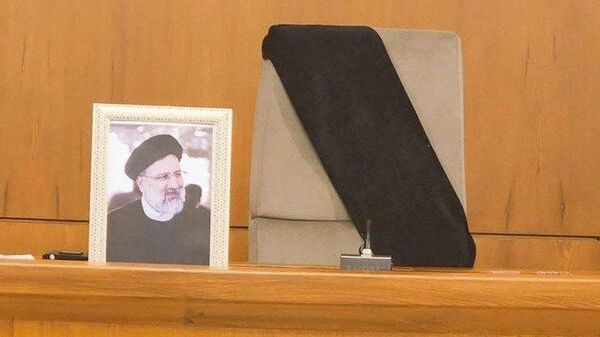 Место Эбрагима Раиси на заседании правительственной коллегии (20 мая 2024). Тегеран - Sputnik Արմենիա