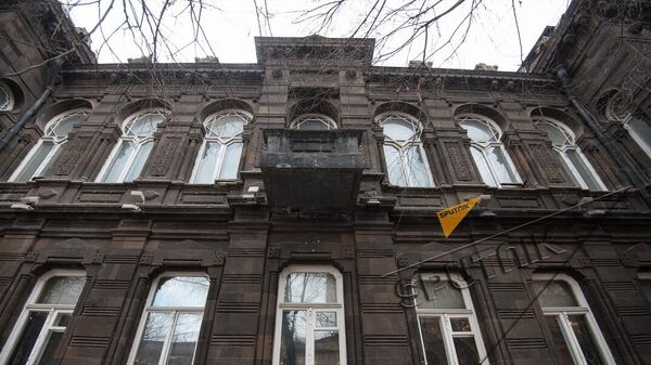 Улица Абовяна 3, здание АОКС-а. Старый Ереван  - Sputnik Армения