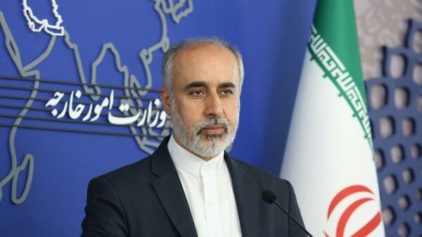 Официальный представитель МИД Ирана Насер Канани на пресс-конференции - Sputnik Армения