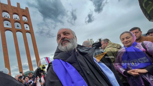 Баграт Галстанян в мемориальном комплексе Сардарапат (28 мая 2024). Армавир - Sputnik Армения