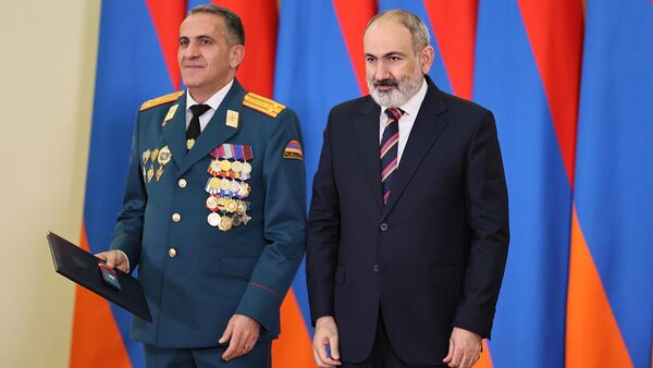 Նիկոլ Փաշինյանն ու Կամո Ցուցուլյանը. արխիվային լուսանկար - Sputnik Արմենիա