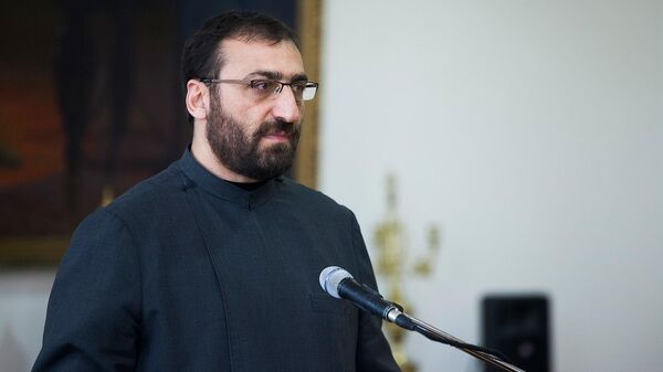 Глава Канцелярии Первопрестольного Святого Эчмиадзина архиепископ Аршак Хачатрян - Sputnik Армения