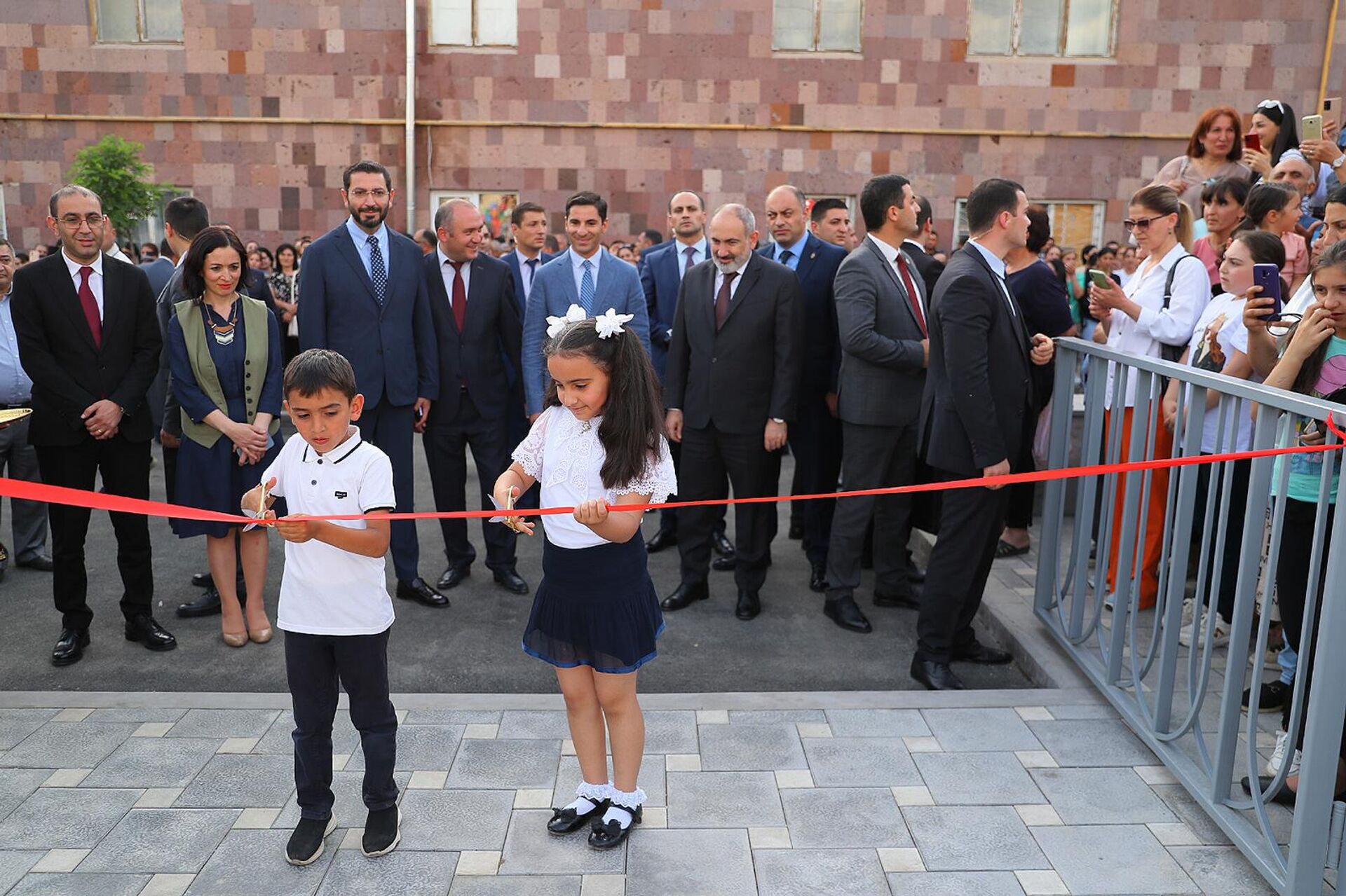 Премьер-министр Никол Пашинян присутствовал на открытии амфитеатра в городе Веди (31 мая 2024). Арарат - Sputnik Արմենիա, 1920, 31.05.2024