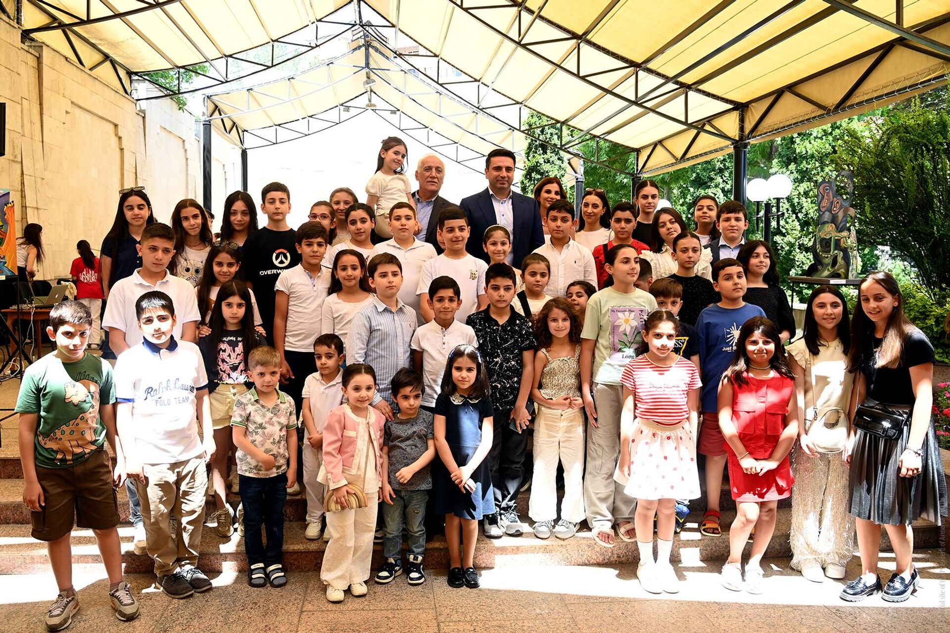 В резиденции президента по случаю 1 июня был организован детский праздник - Sputnik Армения, 1920, 01.06.2024