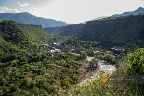 Вид на село Каркоп и реку Дебед - Sputnik Армения