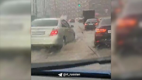 Сильнейший ливень в Москве и области - Sputnik Армения
