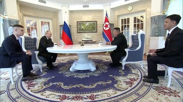 Президент России Владимир Путин и северокорейский лидер Ким Чен Ын провели переговоры в формате тет-а-тет - Sputnik Արմենիա