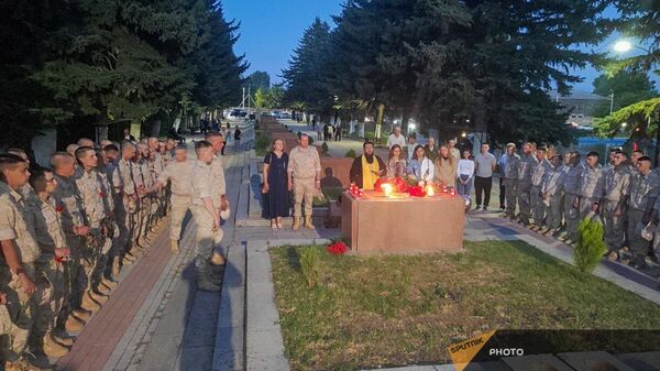 Траурная церемония в память о погибших в результате ракетного удара жителях Севастополя (23 июня 2024)․ Гюмри  - Sputnik Армения