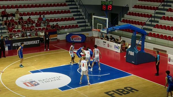 Матч между сборными Армении и Азербайджана на Чемпионате Европы по баскетболу ФИБА U16 2024, дивизион C - Sputnik Армения