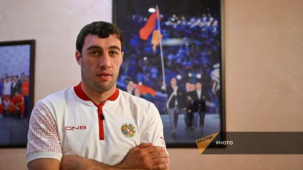 Знаменосцем сборной Армении на Олимпиаде в Париже будет боксер Давид Чалоян