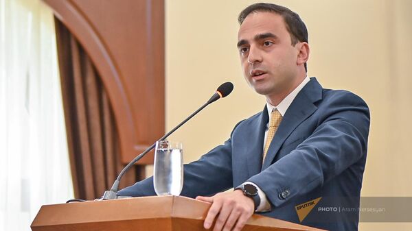 Мэр Еревана развеял слухи о конфликте с правительством