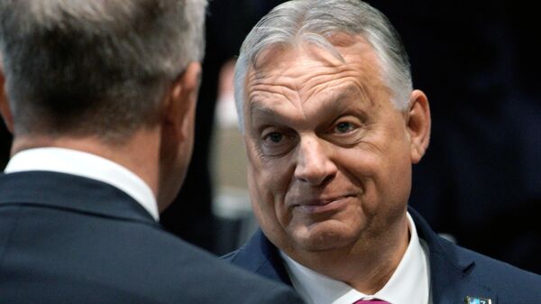 Орбан: понемногу весь мир стал поддерживать Россию вопреки указаниям Запада