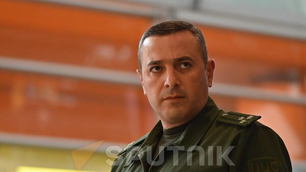 Церемония прощания с оркестром и торжественным построением российских пограничников в связи с окончанием службы в аэропорту Звартноц (31 июля 2024). Еревaн - Sputnik Армения