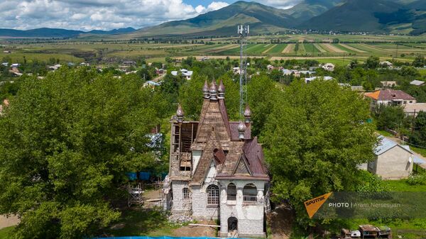 Вид на церковь Святого Николая Чудотворца в селе Амракиц - Sputnik Армения
