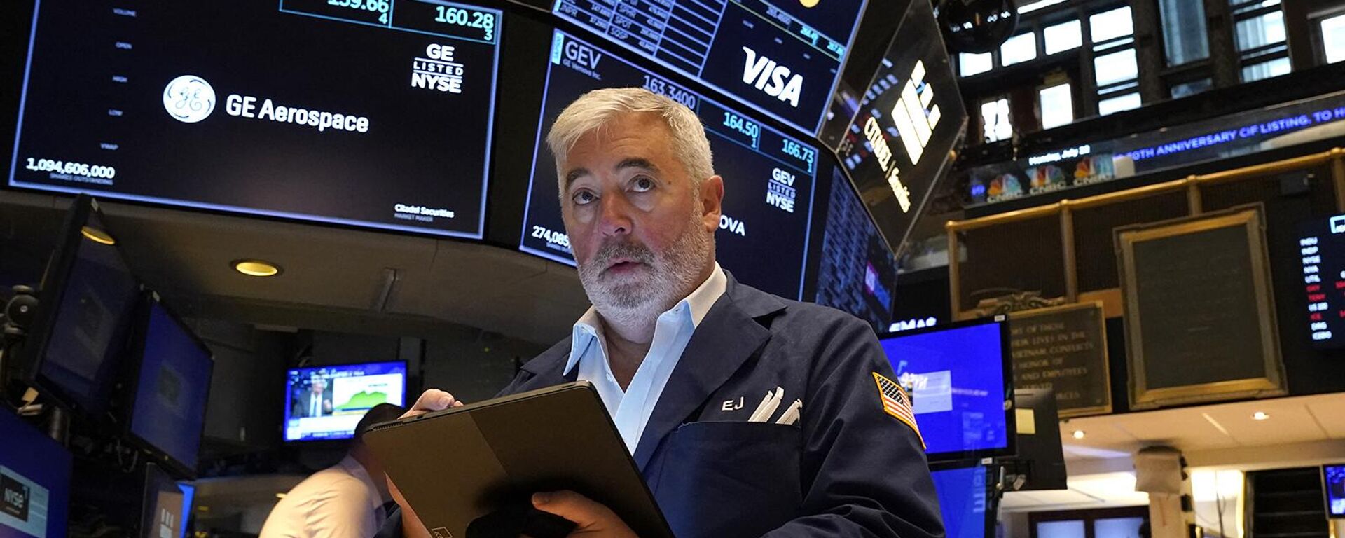 Трейдер на бирже Нью-Йоркской фондовой биржи (NYSE) (22 июля 2024). Нью-Йорк - Sputnik Армения, 1920, 05.08.2024