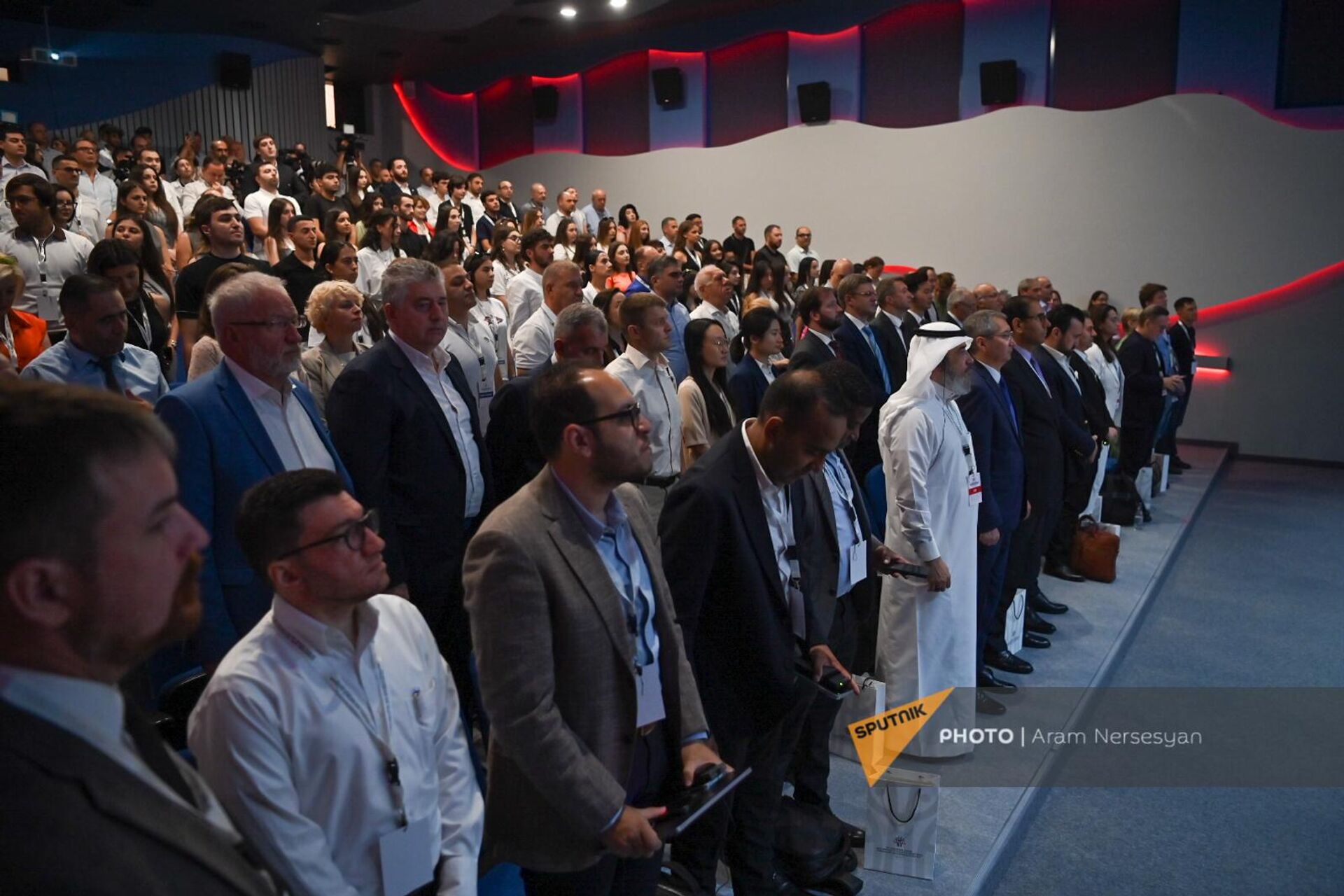 Открытие Международного форума Новые горизонты сотрудничества Армении и ЕАЭС с БРИКС и ШОС (8 августа 2024). Еревaн Открытие Международного форума Новые горизонты сотрудничества Армении и ЕАЭС с БРИКС и ШОС (8 августа 2024). Еревaн - Sputnik Армения, 1920, 08.08.2024