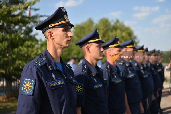 Торжественное мероприятие по случаю 197-й годовщины Ошаканской битвы в память о русских воинах и армянских добровольцах у памятника Героям Ошакана (16 августа 2024). Ошакан - Sputnik Армения