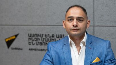 Кандидат экономических наук, доцент Агаси Тавадян в гостях радио Sputnik