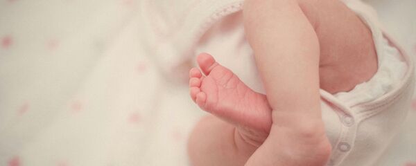 Детские ножки - Sputnik Армения