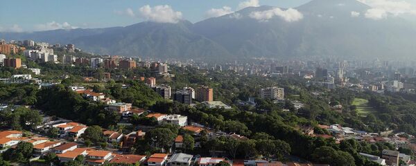 Вид на холм Эль-Авила из Санта-Фе, Каракас, Венесуэла - Sputnik Արմենիա