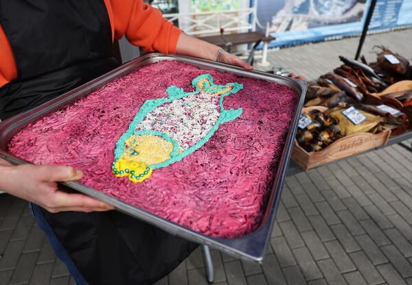 Эти продукты надо исключить: топ-8 опасных для тонкой талии блюд - Sputnik Армения