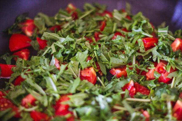 Что происходит с организмом, когда вы едите рукколу? Что происходит с организмом, когда вы едите рукколу? - Sputnik Армения