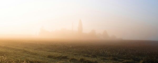 Туман в историческом регионе Аквитания на юго-западе Франции, граничащей с Испанией - Sputnik Армения