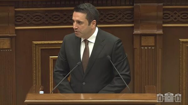 Межпарламентскую комиссию Армения-Нагорный Карабах нужно распустить – Симонян - Sputnik Армения