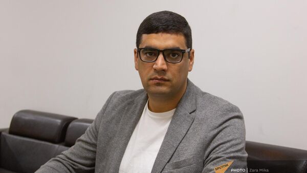 Главный редактор сайта Politik.am, журналист Борис Мурази в гостях радио Sputnik - Sputnik Армения