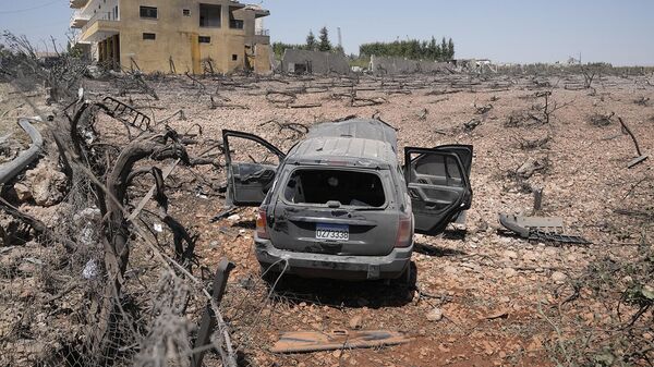 Последствия израильского авиаудара в деревне Наби-Шит в восточной части долины Бекаа (24 августа 2024). Ливан - Sputnik Армения