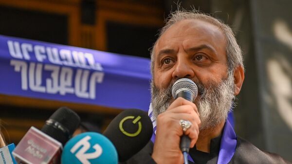 ՀՀ իշխանությունը որևէ քայլ չի արել Արցախի երաշխավորը լինելու պարտավորությունը կատարելու ուղղությամբ․ Բագրատ սրբազան - Sputnik Արմենիա