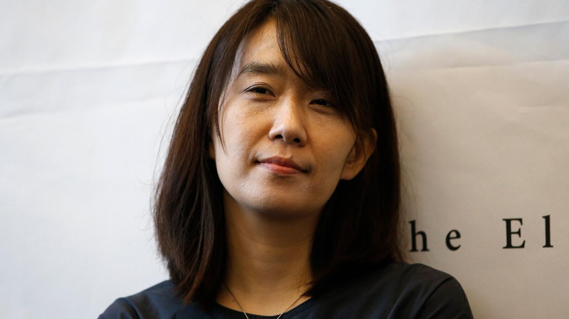 Южнокорейская автор Хан Ган во время пресс-конференции (24 мая 2016). Сеул - Sputnik Армения, 1920, 10.10.2024