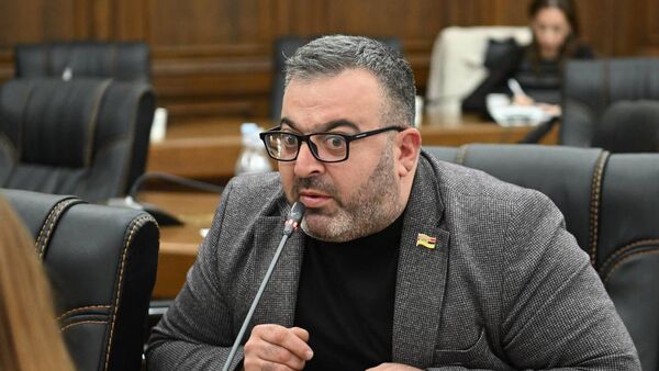 Գառնիկ Դանիելյան - Sputnik Արմենիա