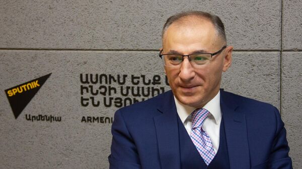 Финансист Вардан Арамян в гостях радио Sputnik - Sputnik Армения
