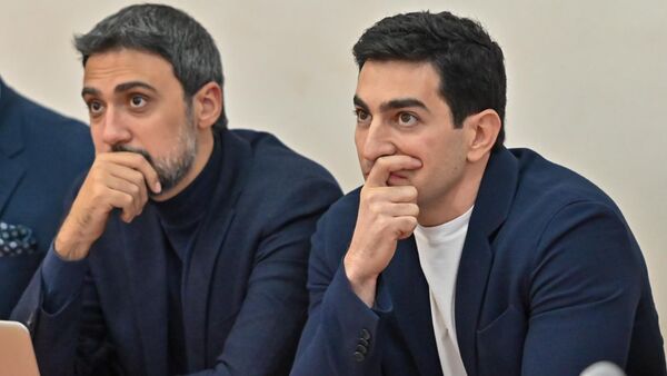 Левон Кочарян и Арам Вардеванян на судебном заседании (31 октября 2024). Еревaн - Sputnik Армения