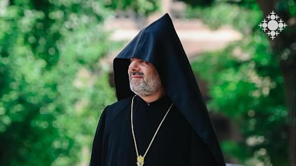 Предстоятель сюникской епархии ААЦ архимандрит Макар Акопян - Sputnik Армения