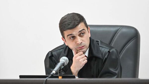 Судья по делу Роберта Кочаряна Саркис Петросян во время суда (28 ноября 2024). Еревaн - Sputnik Армения
