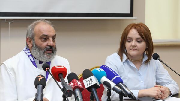 Баграт Галстанян и Лидия Манташян - Sputnik Армения